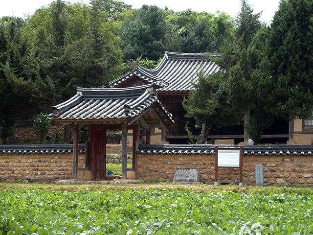 호계서원 입구 전경