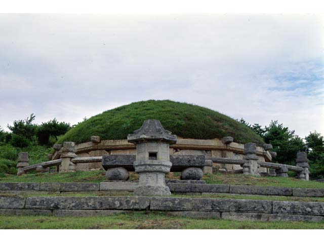 제릉(齊陵) 봉분