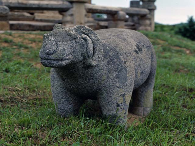제릉(齊陵) 석양(石羊)