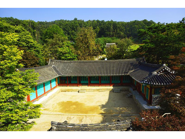 강화유수부 이방청(江華留守府 吏房廳) 원경