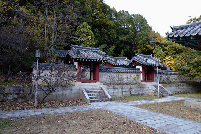 채미정 경모각 입구