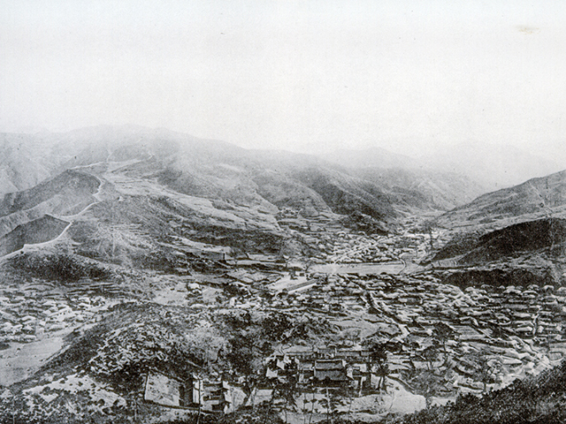 1909년에 촬영된 남한산성 전경