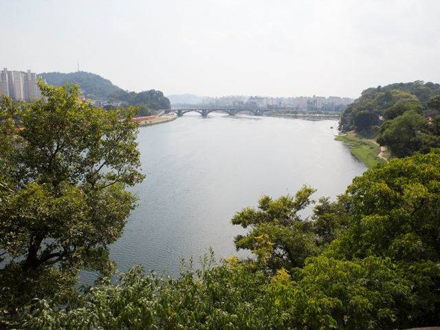 진주성에서 바라본 남강 전경